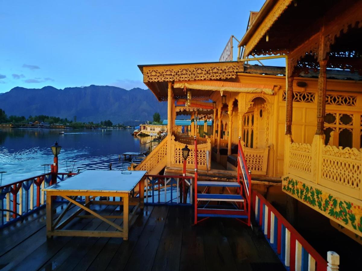 Chicago Group Of Houseboats Ξενοδοχείο Σριναγκάρ Εξωτερικό φωτογραφία